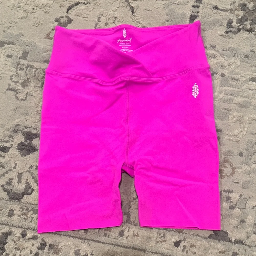 FREE PEOPLE MOVEMENT PINK CROSS WAIST BLAZE IT BIKE SHORTS